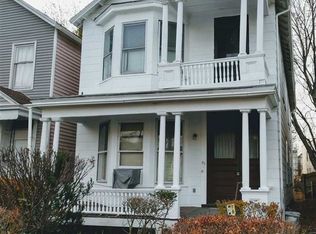 51 6th Ave, Troy, NY 12180