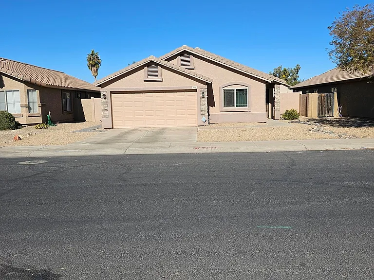 6748 W Northview Ave — Photo 9