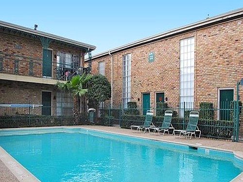 1st image of 5920 Beverlyhill St APT 6