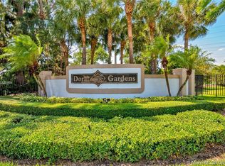 10832 NW 53rd Ln, Doral, FL 33178