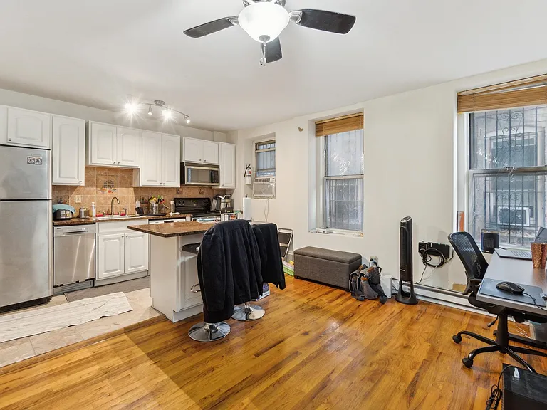 318 Hudson St #B — Photo 18
