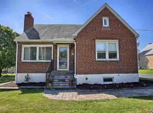 5541 Chambers Hill Rd, Harrisburg, PA 17111