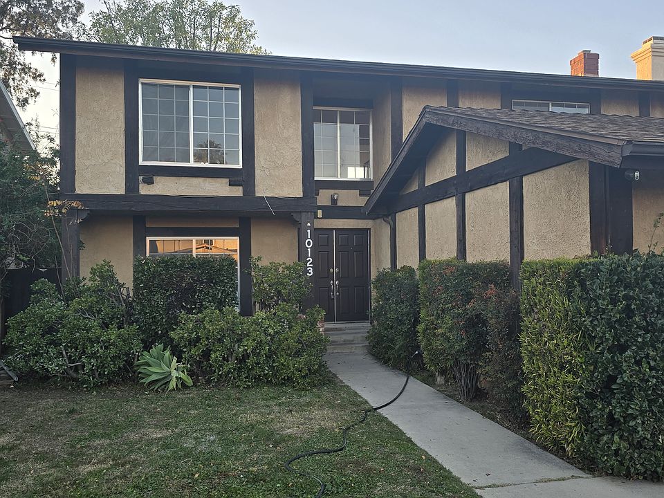 1st image of 10123 Hanna Ave