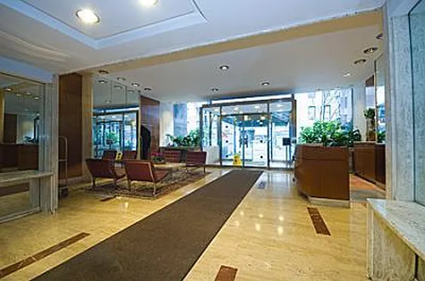 Rented by R New York | media 17