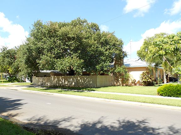 4th image of 4102 W Barcelona St