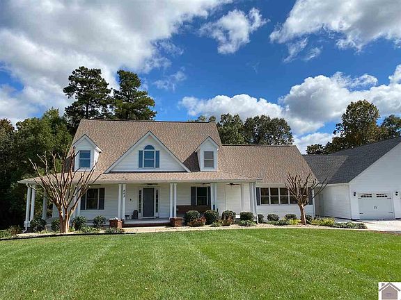 2nd image of 465 McKenzi Park Dr