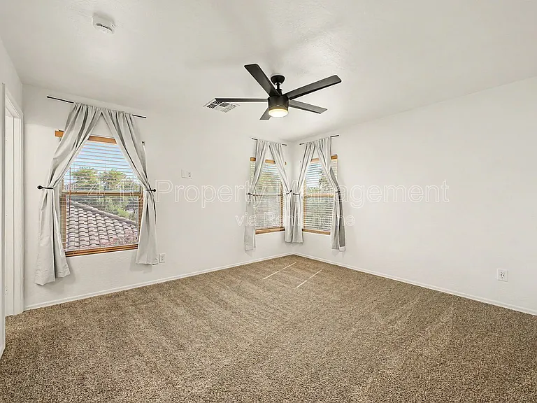 6355 W Sophie Ln — Photo 20