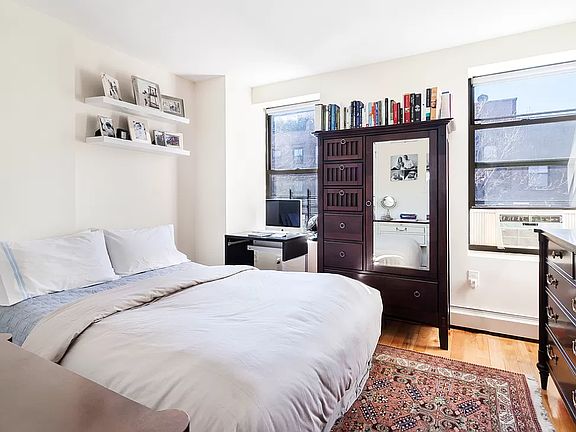 5th image of 195 President St APT 5