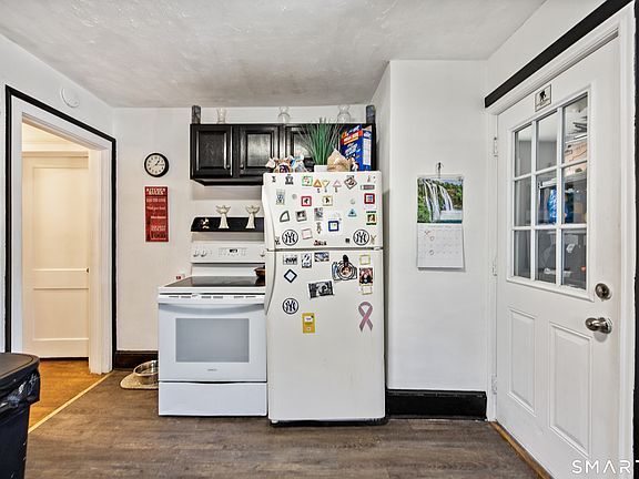 5th image of 962 Corbin Avenue