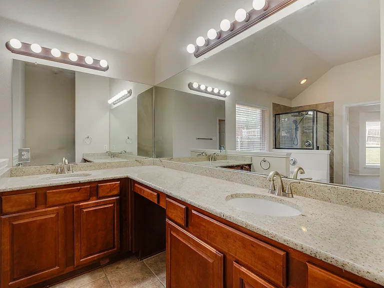 112 Singletree Ln — Photo 14
