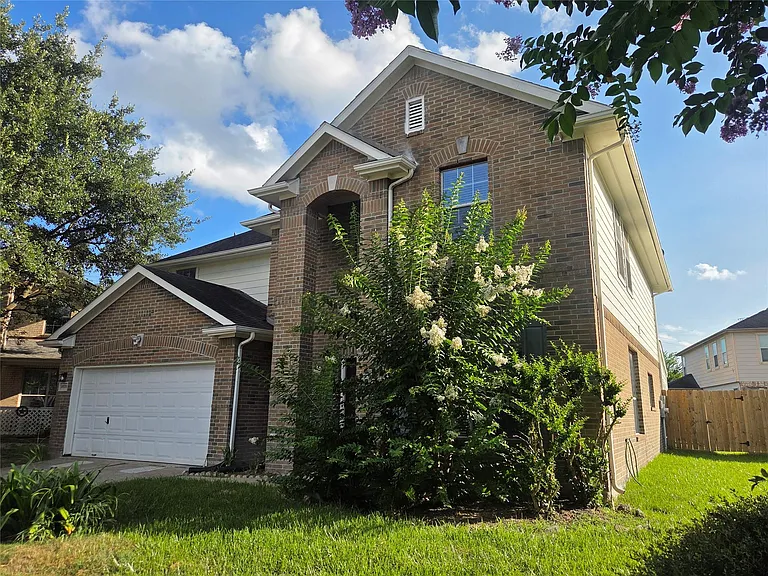 9526 Heflin Colony Dr — Photo 3