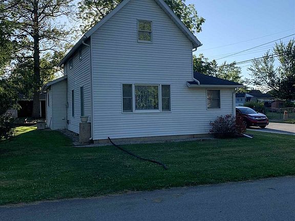 2nd image of 732 E Elm St