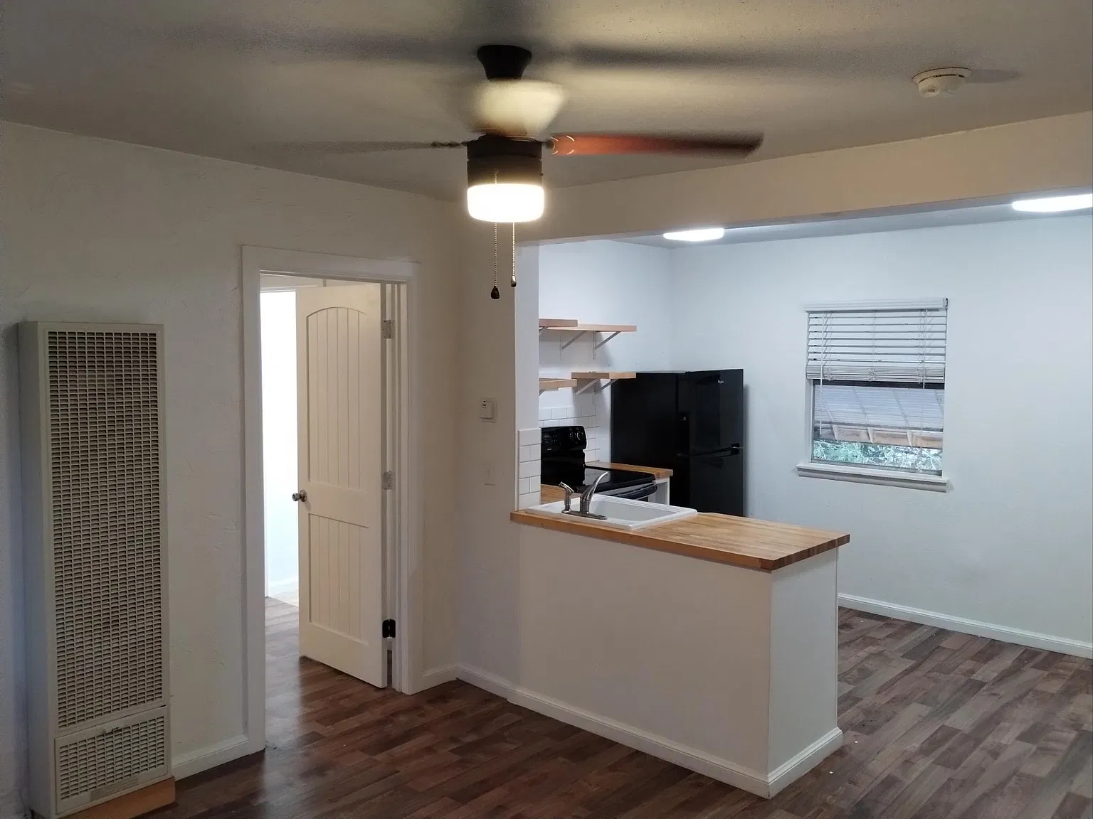 1 bed, 1000 sqft, $950 — Photo 2