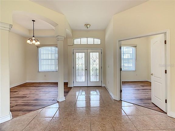 5th image of 2343 Chesterfield Cir