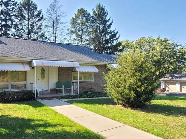 1720 Turkey Hill Rd, East Earl, PA 17519