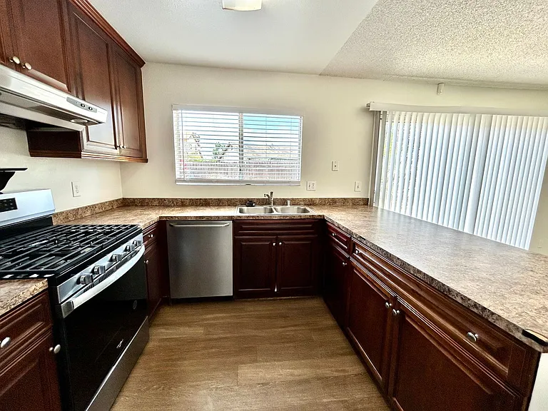 2871 Wardlow Ave — Photo 6
