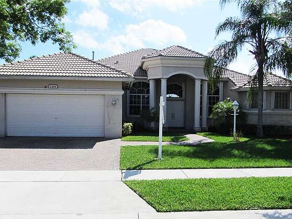 3rd image of 1364 NW 139th Ter