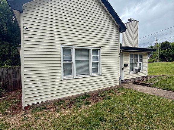 4th image of 666 Woolfolk St
