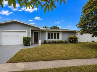 Boca Raton Square Unit 19, Boca Raton, FL 33486