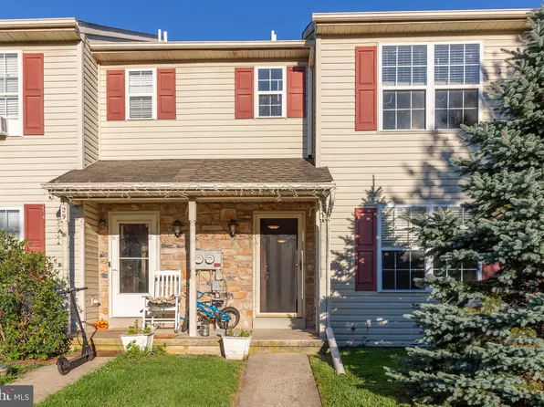 131 Sunnyside Ln, Perkasie, PA 18944