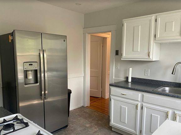 4th image of 25 Edison Ave #1B