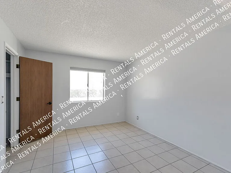 654 N Richey Blvd — Photo 12