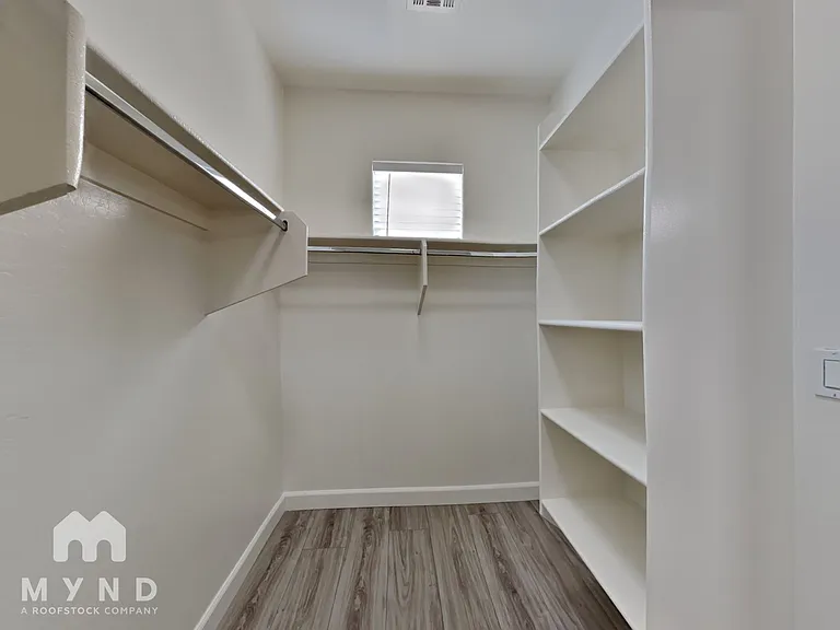 14535 W Port Royale Ln — Photo 14