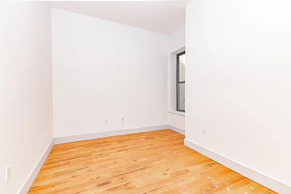 Rented by MySpaceNYC | media 7