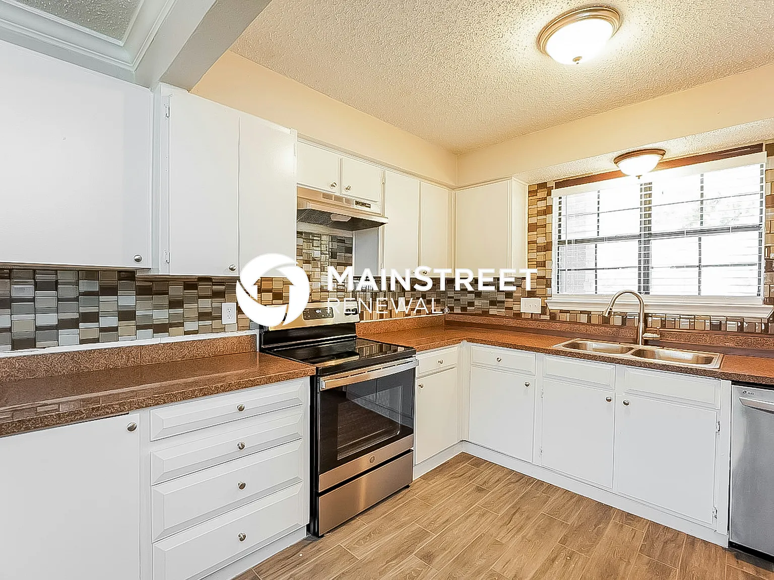 2505 Trenton Dr — Photo 4