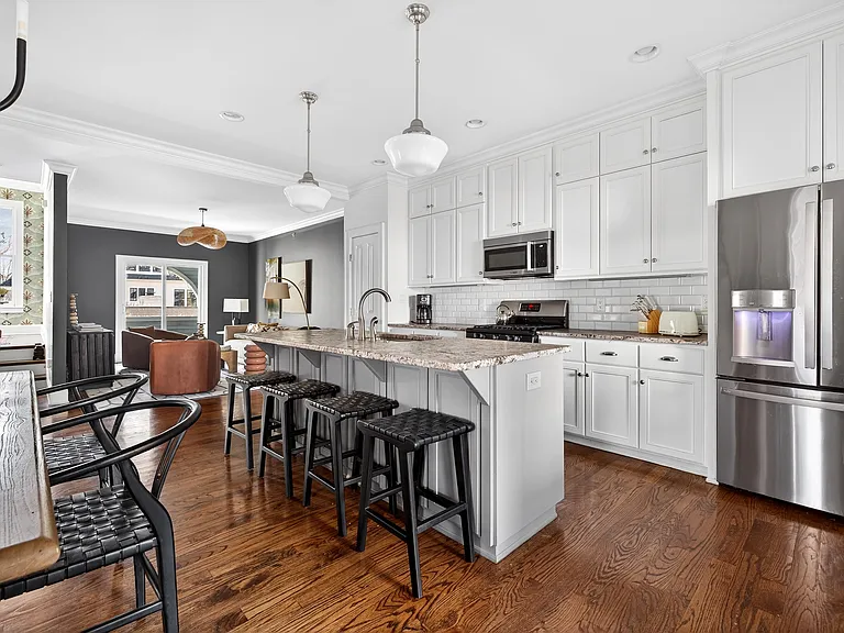 611 N Pine St #B — Photo 11