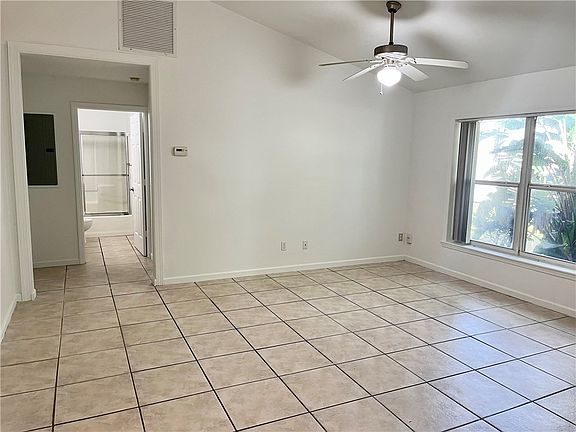 2nd image of 525 37th Ave