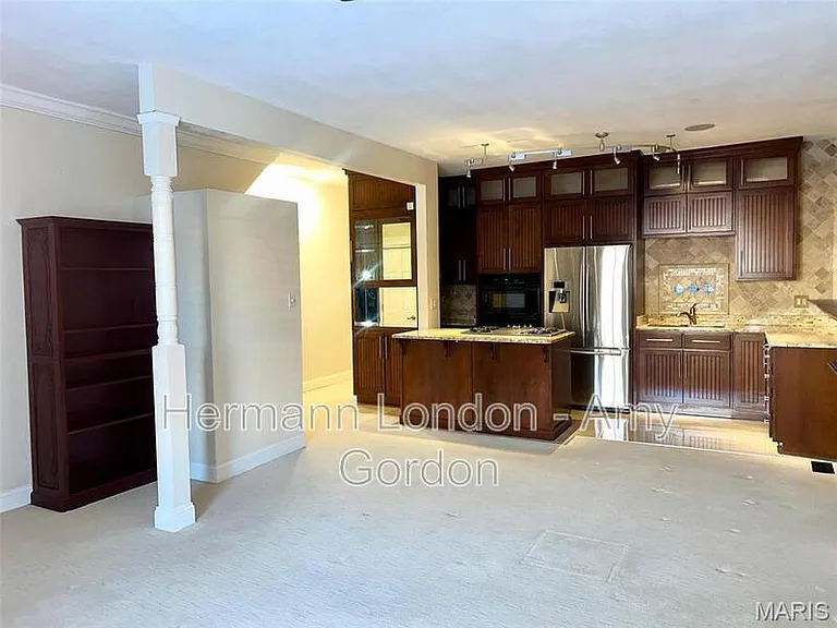 4738 Olive St — Photo 9