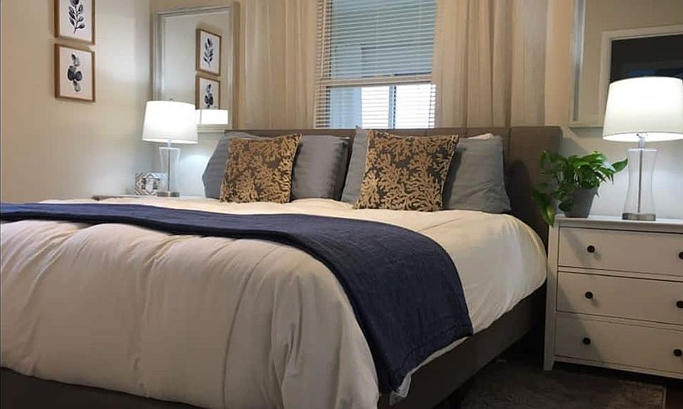 Tempurpedic King Bed