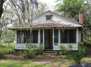 1015 3rd Ave, Wellborn, FL 32094