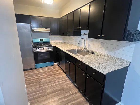12020 Fifteen Mile Rd #6, Sterling Heights, MI 48312