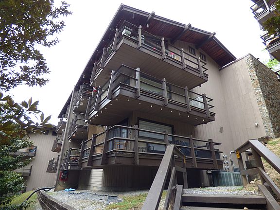 2nd image of 1081 Cove Rd APT 821