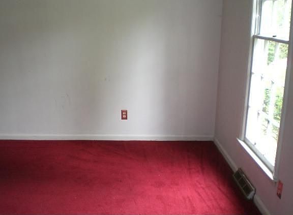 4th image of 106 Stratford Dr