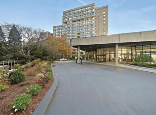 The Towers Of Chestnut Hill, Newton, MA 02467