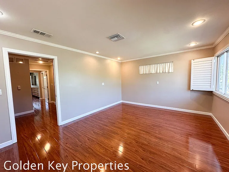 3577 Mira Pacific Dr — Photo 4