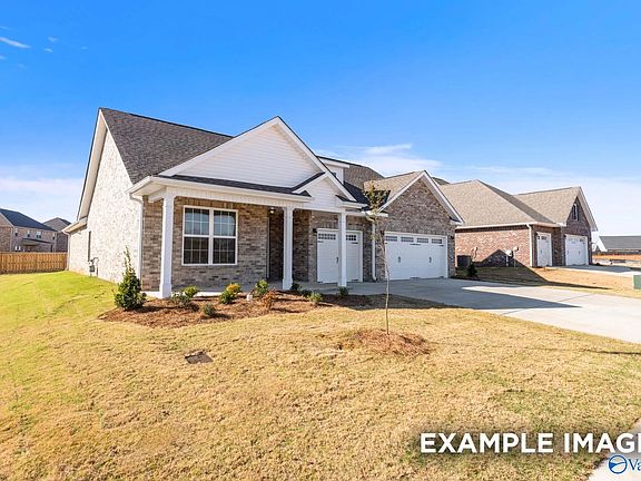 4th image of 140 Cowdray Cir