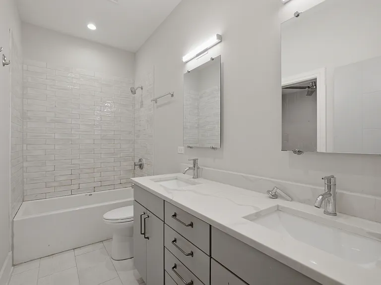 3049 N Clybourn Ave #1 — Photo 14