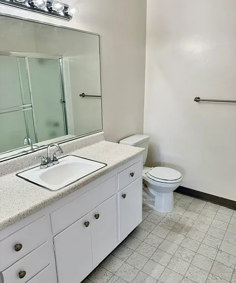 606 N Avenue 66 #20 — Photo 15