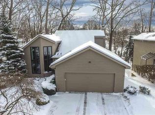 17850 Amberwood Ln, South Bend, IN