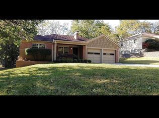 2217 Ripplebrook Dr, Cincinnati, OH 45231