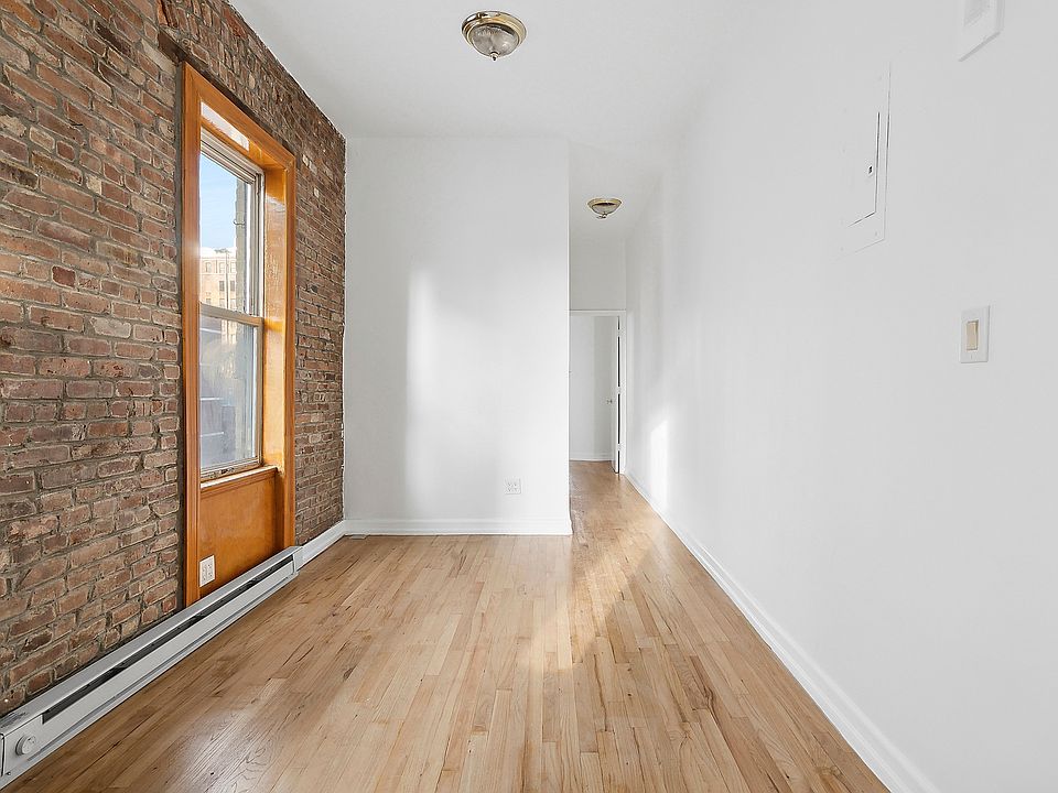 1st image of 326 E 11th St APT 17