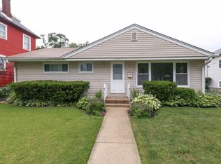 3910 Forest Ave, Brookfield, IL 60513