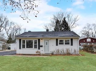 3717 Bluebird Ln, Rolling Meadows, IL 60008