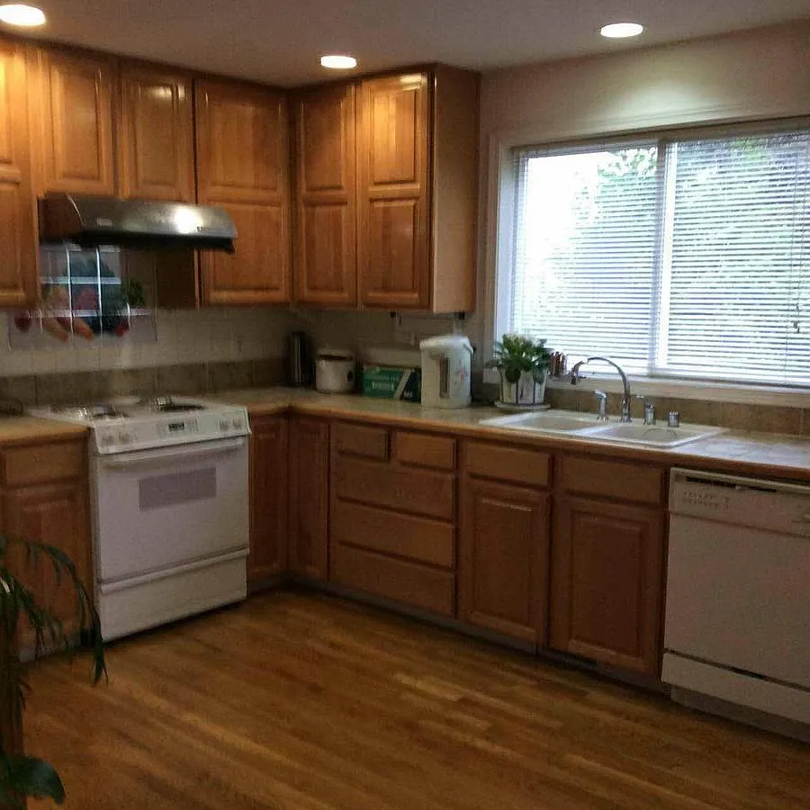 12340 8th Avenue NE — Photo 2