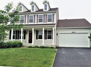 2844 Fieldbrook Ave, Wauconda, IL 60084