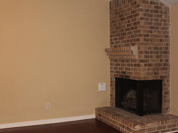 3rd image of 2926 Park Garden Dr